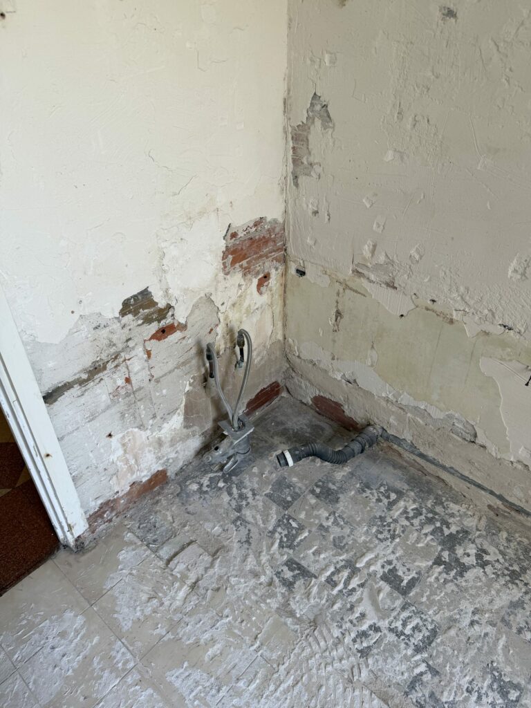 Rénovation d'une salle de bain – avant 8