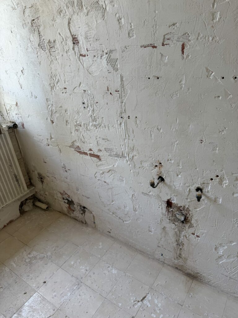 Rénovation d'une salle de bain – avant 9